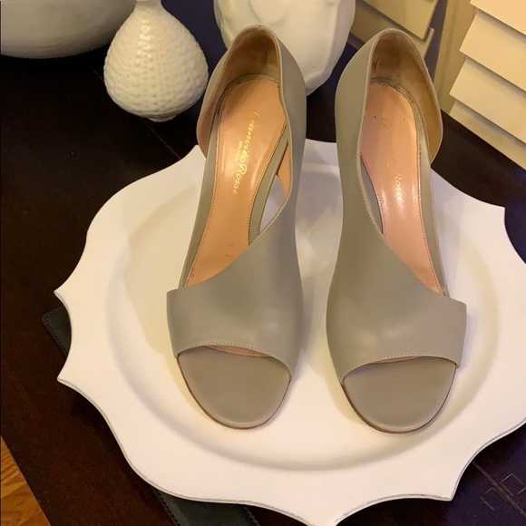 Gianvito Rossi Shoes - Gianvito Rossi dove gray d’orsay peep toe pump